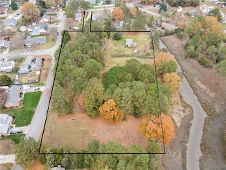 216 Little Florida Rd, Poquoson, VA 23662