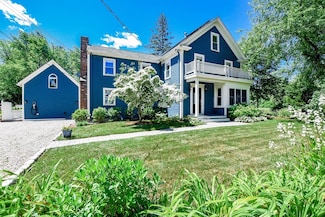 670 Front St, Marion, MA 02738