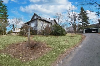 7 Lynn St, Woburn, MA 01801