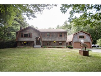 57 Royal Range Rd, Sandown, NH 03873