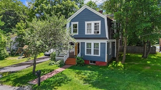 25 Wentworth St, Plymouth, NH 03264