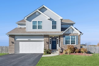 998 Garnet Ln, Montgomery, IL 60538