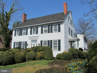 34 N Greenwich St, Alloway, NJ 08001