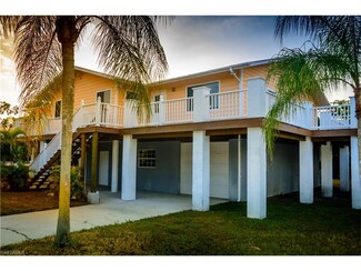 275 Gator Ln, Ochopee, FL 34141