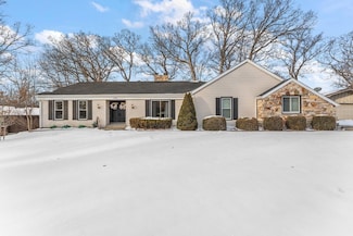 1986 Greenvalley Dr, Crown Point, IN 46307