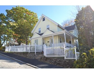 4 Nelson St, Lawrence, MA 01841