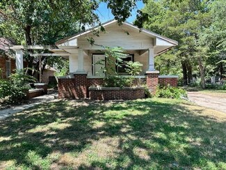 831 S Dodge Ave, Wichita, KS 67213