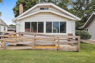 623 River Ln, Loves Park, IL 61111