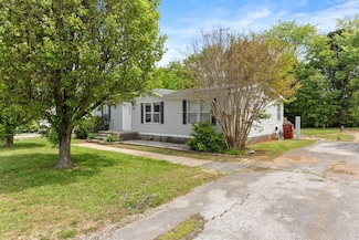 1736 Duchess Dr, Bowling Green, KY 42101