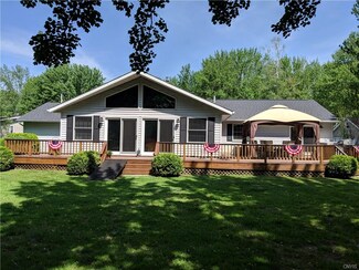 908 Waterview Dr, Blossvale, NY 13308
