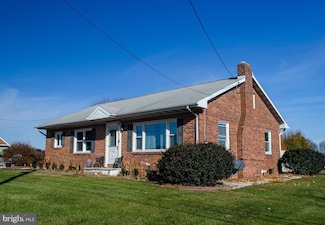 1815 Windsor Rd, Red Lion, PA 17356