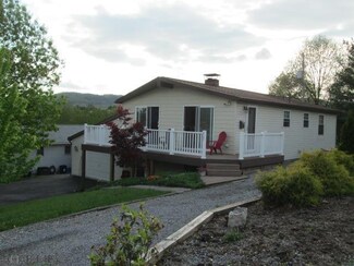 407 N 12th Ave, Altoona, PA 16601