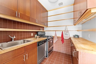 146 W 94th St Unit 2, New York, NY 10025