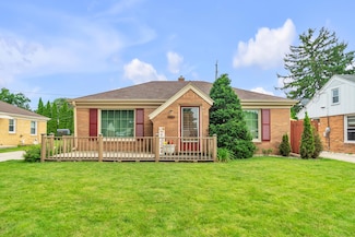 815 Willmor St, Racine, WI 53402