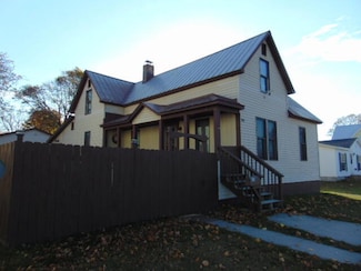 309 W Helen St, Newberry, MI 49868
