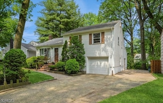 856 Colonial Arms Rd, Union, NJ 07083
