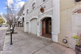 118 Dock St Unit 3, Wilmington, NC 28401