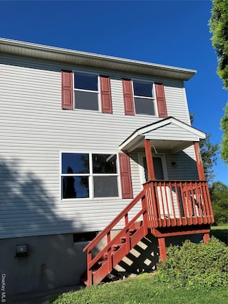 133 Ridgebury Rd, New Hampton, NY 10958