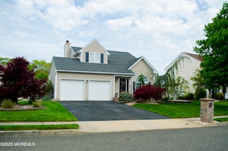 18 Gettysburg Dr, Howell, NJ 07731