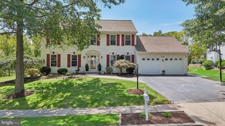226 Summerwind Ln, Harleysville, PA 19438