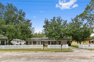 2104 S 26th St, Fort Pierce, FL 34947