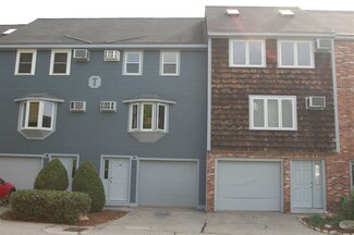 5 Valley Way W, Manchester, NH 03102