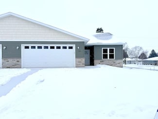 122 Evergreen Ln, Chilton, WI 53014