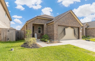 2007 Ballesteros St, Crosby, TX 77532