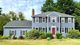 10 Waterview Dr, Medway, MA 02053
