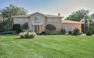2125 Harrow Gate Dr, Inverness, IL 60010
