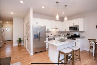 10 Dora Dr Unit C, Taunton, MA 02780