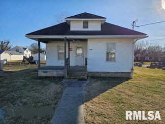 307 E Illinois St, Galatia, IL 62935