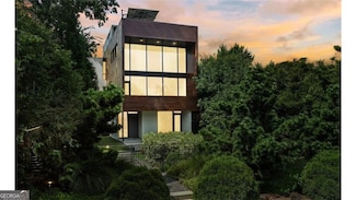 1020 Bellevue Dr NE, Atlanta, GA 30306