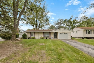 110 S Willow Ln, Glenwood, IL 60425