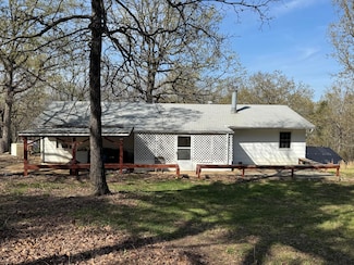 326 Fairground Rd, Ash Flat, AR 72513