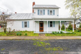 7813 Church St, Middletown, VA 22645