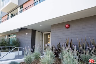 938 S Orange Grove Ave Unit 405, Los Angeles, CA 90036