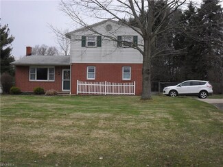 11500 Crestline St SW, Beach City, OH 44608