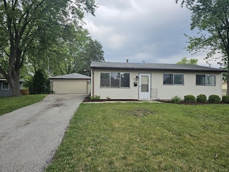 120 Grow Ln, Streamwood, IL 60107