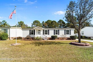 963 Palmer Dr, Calabash, NC 28467