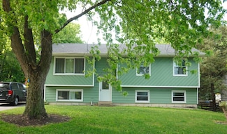 505 Woodmoor Dr, Round Lake Beach, IL 60073