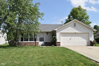 1652 Sweetwater Ln, Greenfield, IN 46140