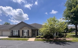 2132 University Commons Dr SE Unit 2132, Massillon, OH 44646