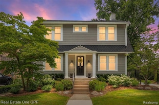 760 Loraine St, Grosse Pointe, MI 48230
