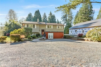 4999 Anderson Rd, Blaine, WA 98230