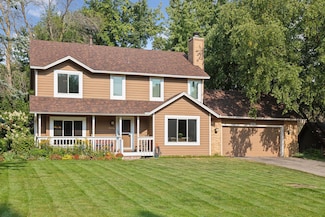 17076 Hamilton Dr, Lakeville, MN 55044