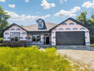 10 Olmsted Cir, Bella Vista, AR 72715