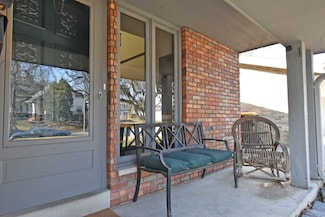 1935 River Park Ct, Wauwatosa, WI 53226