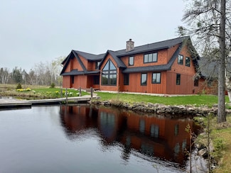 1072 W M 80, Sault Sainte Marie, MI 49783