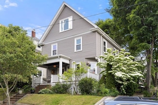 43 Bradwood St, Roslindale, MA 02131